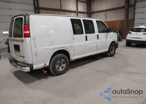 2006 Chevrolet Express Work Van из США, поврежденный, VIN 1GCFG15X161111015